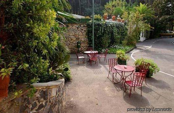 Husa Fornells Park Vilablareix المطعم الصورة